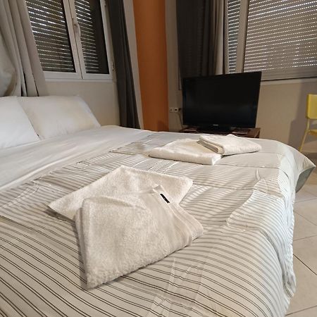 Cozy Apartment In The Center Of Aighion Achaia - Ground Floor - Ισόγειο Στουντιο Эйон Экстерьер фото