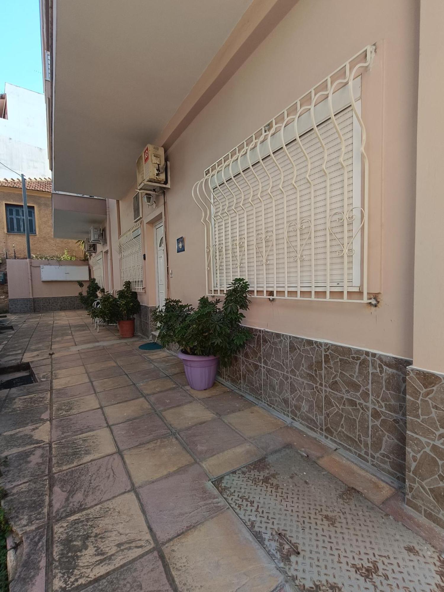 Cozy Apartment In The Center Of Aighion Achaia - Ground Floor - Ισόγειο Στουντιο Эйон Экстерьер фото